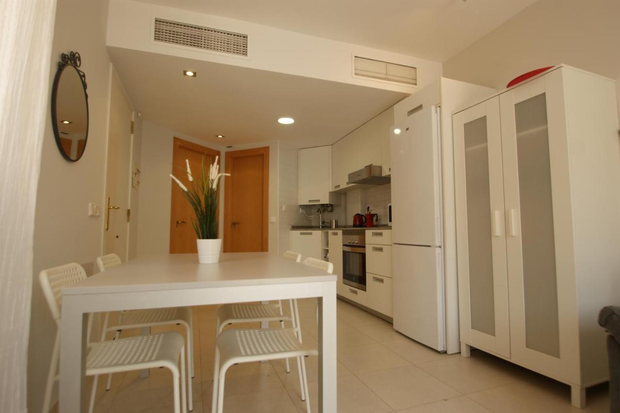Apartamento En Vera A 300 M De La Playa, Con Patio Y Salida Directa A Calle Exterior photo