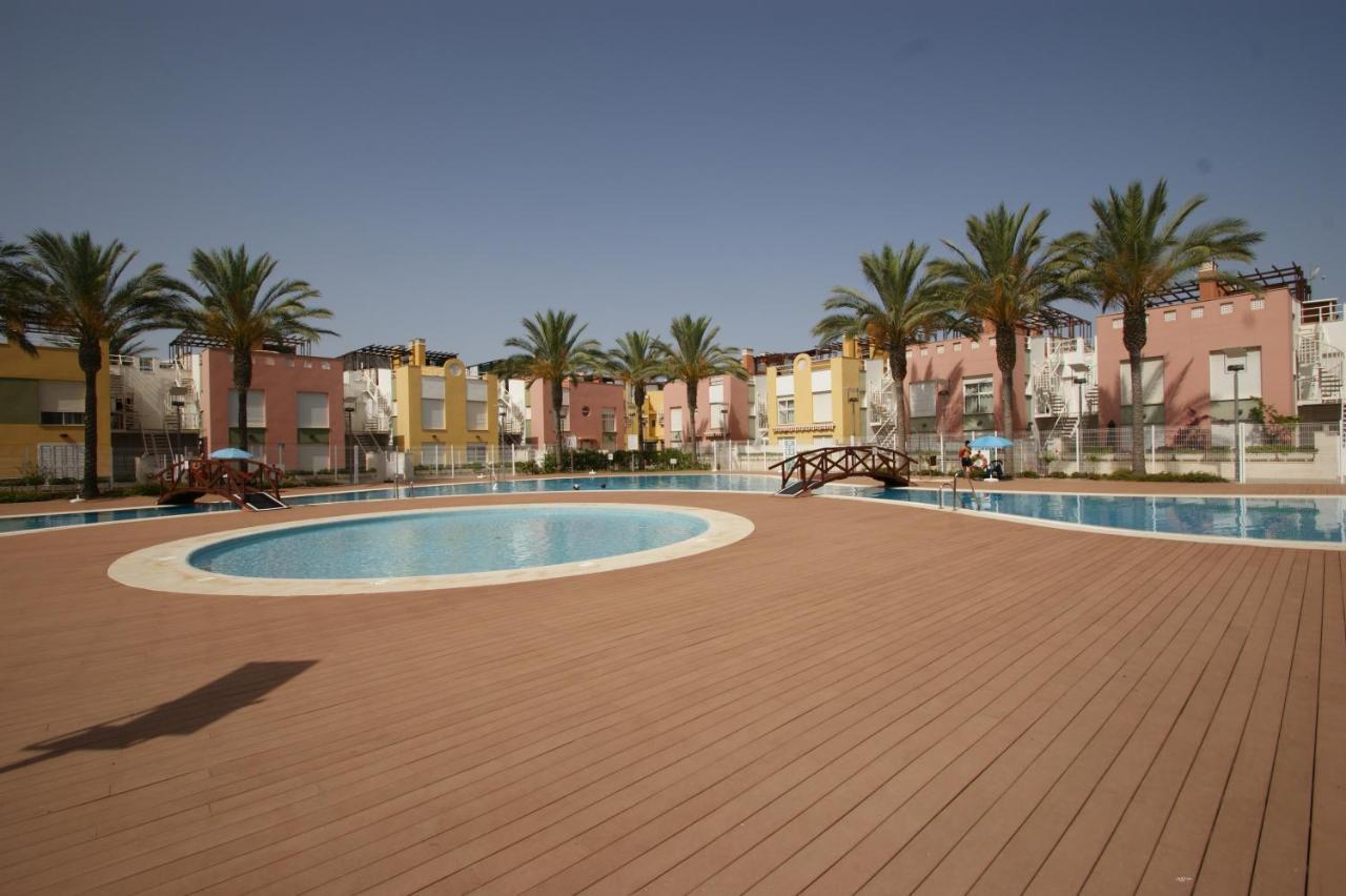 Apartamento En Vera A 300 M De La Playa, Con Patio Y Salida Directa A Calle Exterior photo